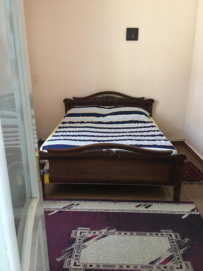 Friendly B&B Gyumri Bagian luar foto